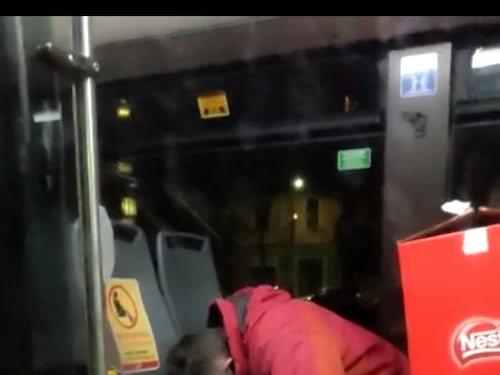 L'uomo si droga sul bus Atm: "Soltanto 16 agenti su 4 turni"