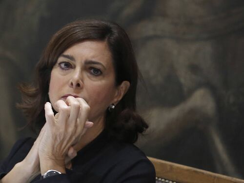 Se la Boldrini ritira il premio dedicato al "boia degli islamici"