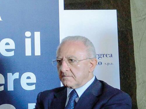 Sud, De Luca batte cassa e litiga con Manfredi