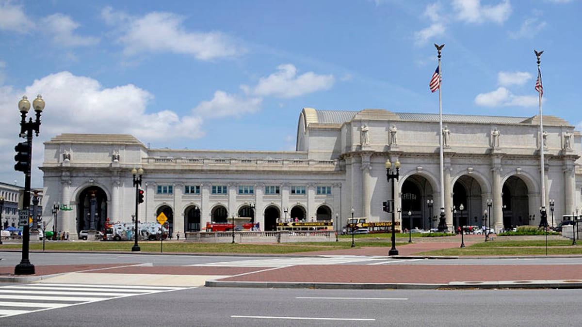 Usa, porno alla stazione della metro: ennesimo attacco hacker?