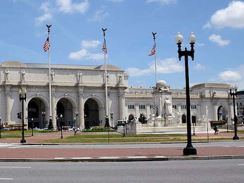 Usa, porno alla stazione della metro: ennesimo attacco hacker?