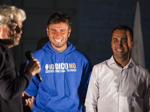 Di Maio: "No al governo di scopo". Di Battista dice il contrario, poi cambia ancora
