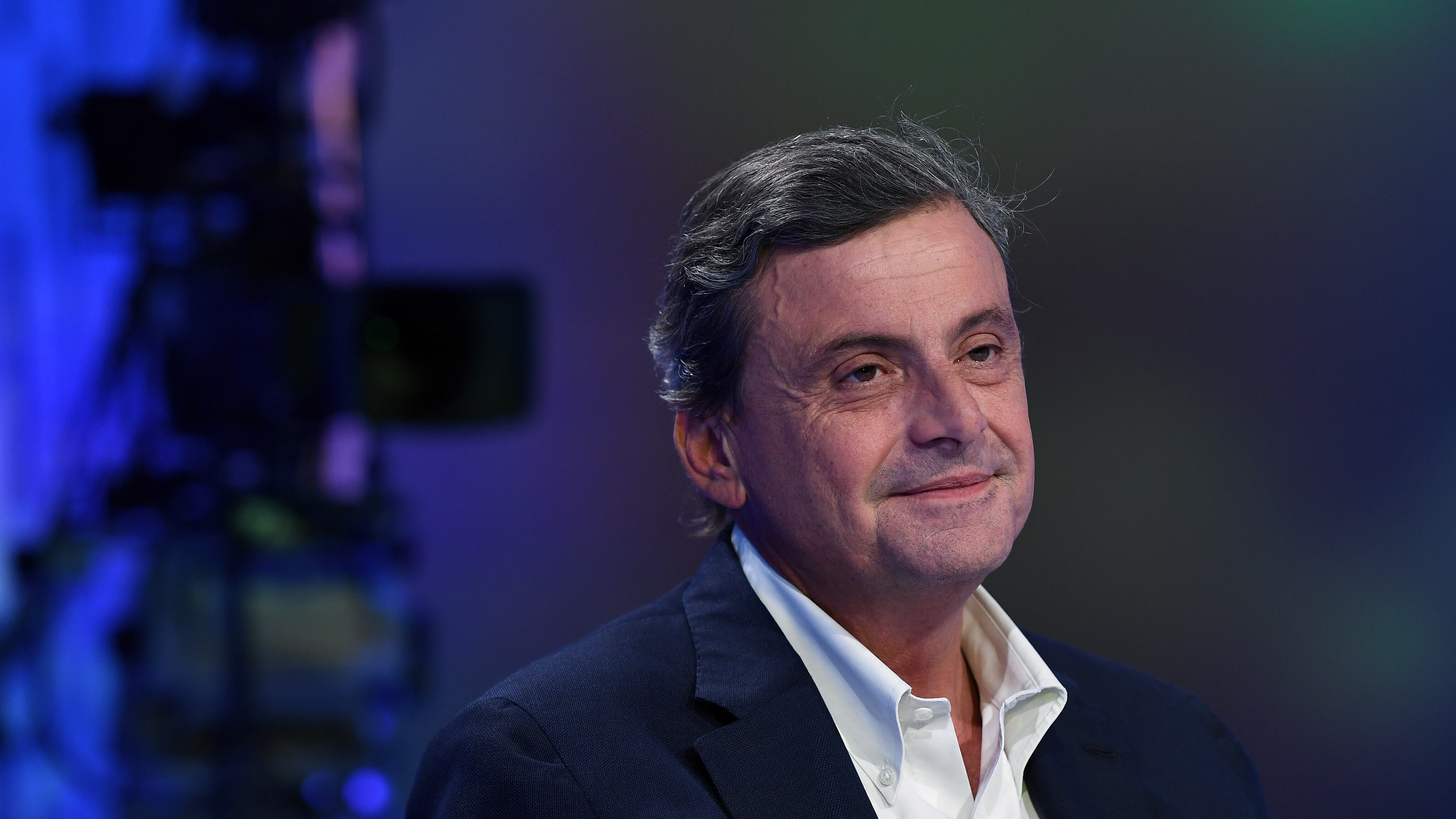 Calenda sfida la Cgil, ma la Fiom fa la "serrata"