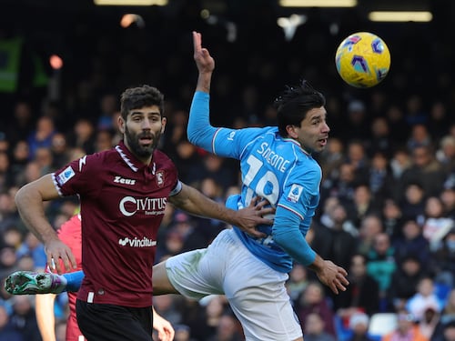 Il Napoli stende la Salernitana al 96' e vince il derby campano