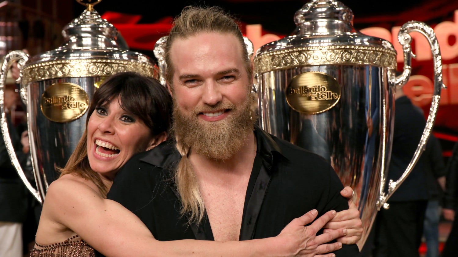 Lasse Matberg, duemila km in auto dalla Norvegia per il compleanno di Sara Di Vaira