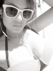Sara Tommasi torna sexy in bikini 3