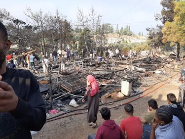 L'incendio nel campo migranti di Samos 2