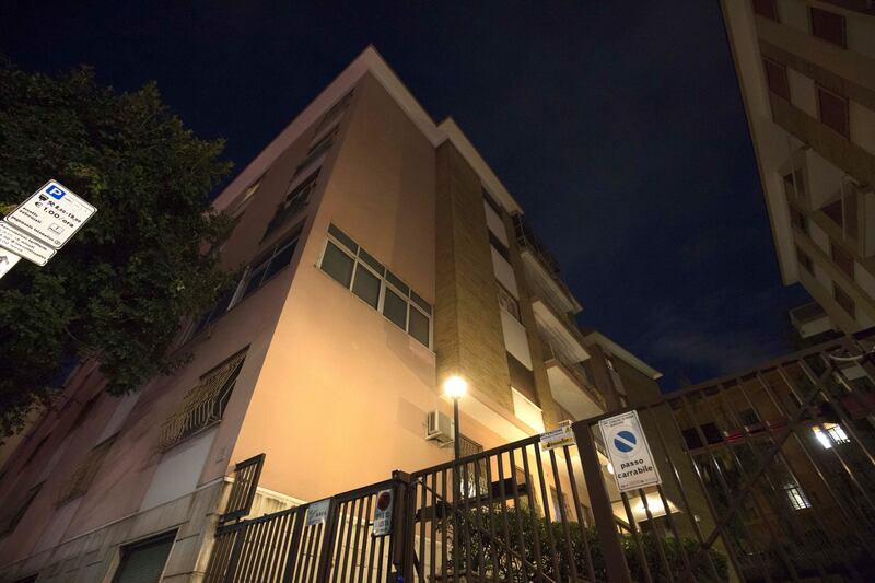 Il palazzo dove abita l'ex ministro Trenta 7