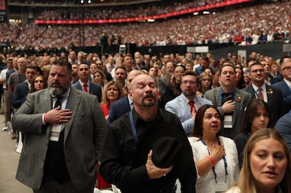 Il lungo addio a Charlie Kirk in Arizona 1