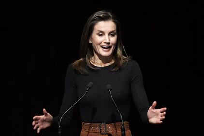 La Regina Letizia: relatrice al forum contro il cancro nella città di Madrid  1