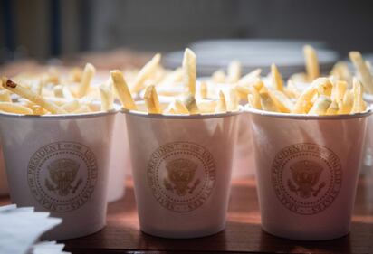 Donald Trump e la cena fast food 3