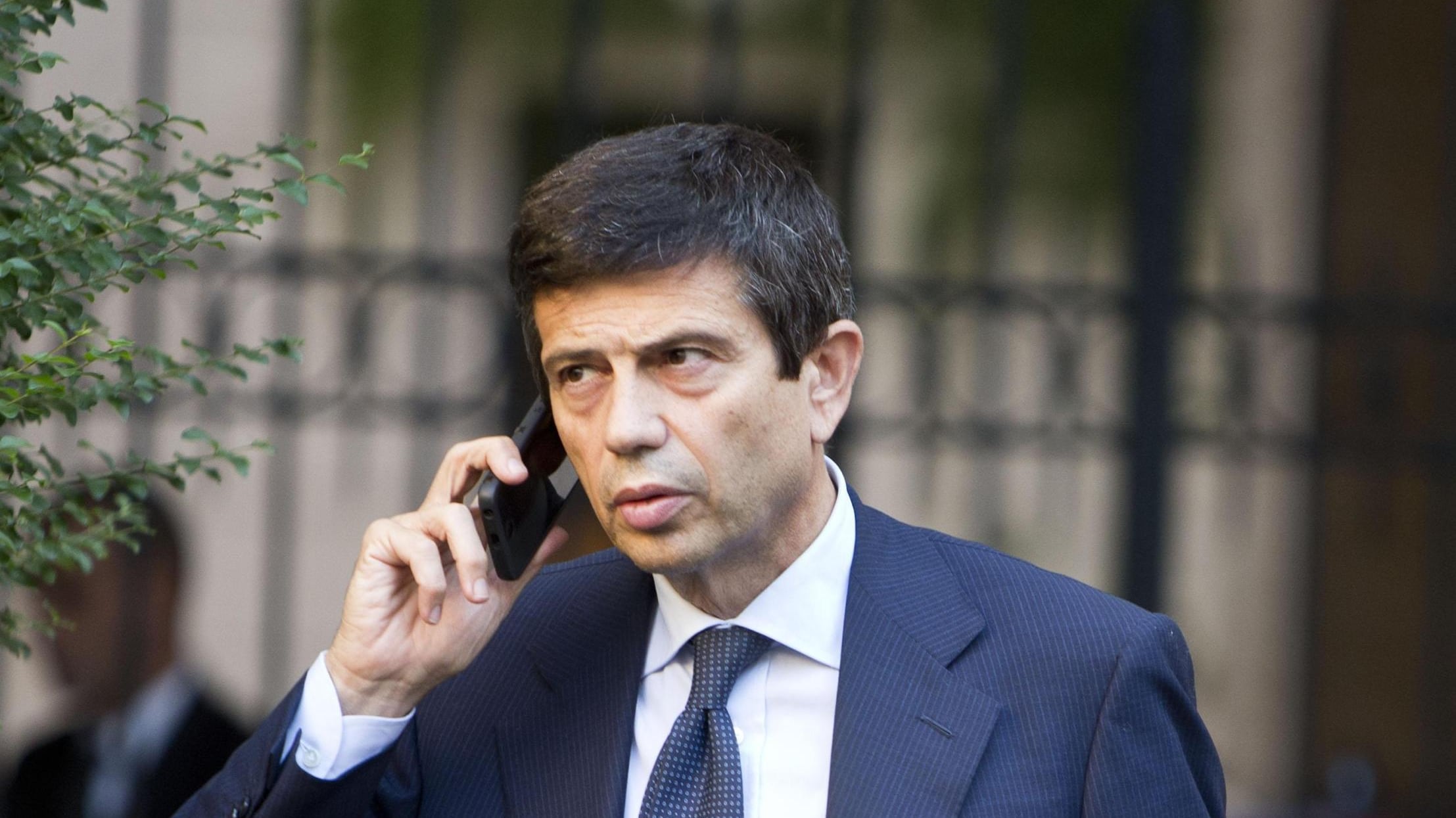 Che pena usare i giornali come parafulmini