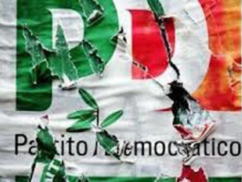 Pd campano fuori controllo, Renzi pensa al commissariamento