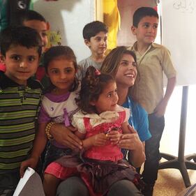 Il sorriso di Elisabetta Canalis in Libano con Unicef 1