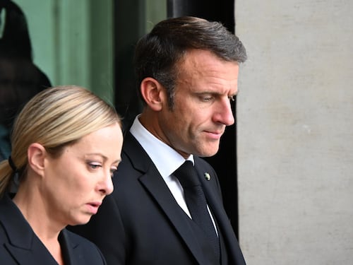 I francesi preferiscono Meloni, la fabbrica di bimbi surrogati e Gaza: quindi, oggi...