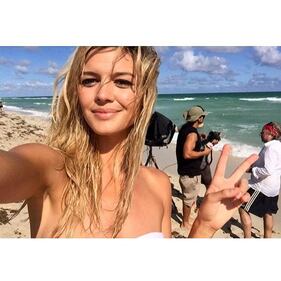 Kelly Rohrbach al cinema con Baywatch 6