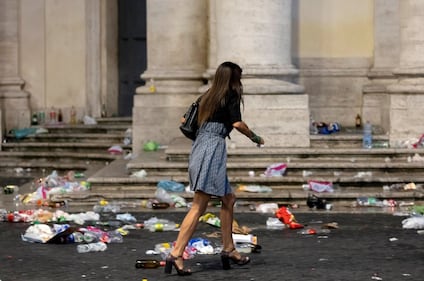 Vandalizzata Piazza del Popolo dai tifosi spagnoli del Betis Siviglia 7