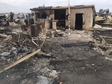 Le immagini dopo l'incendio nel Gran Ghetto 5