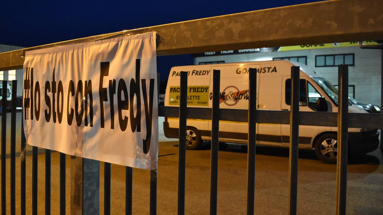 Arezzo, il ladro ucciso durante la rapina era un latitante con precedenti