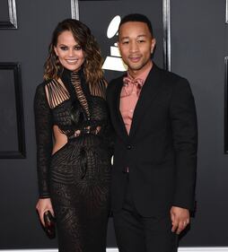 Grammy 2017, i look più sexy sul red carpet 25