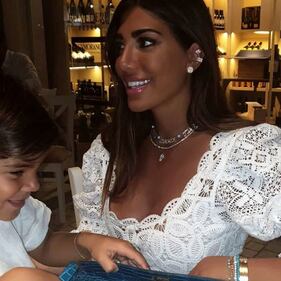 Jenny Darone si prende la scena su Instagram 10