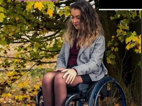 Modelle col velo o curvy, on line la sfilata più inclusiva