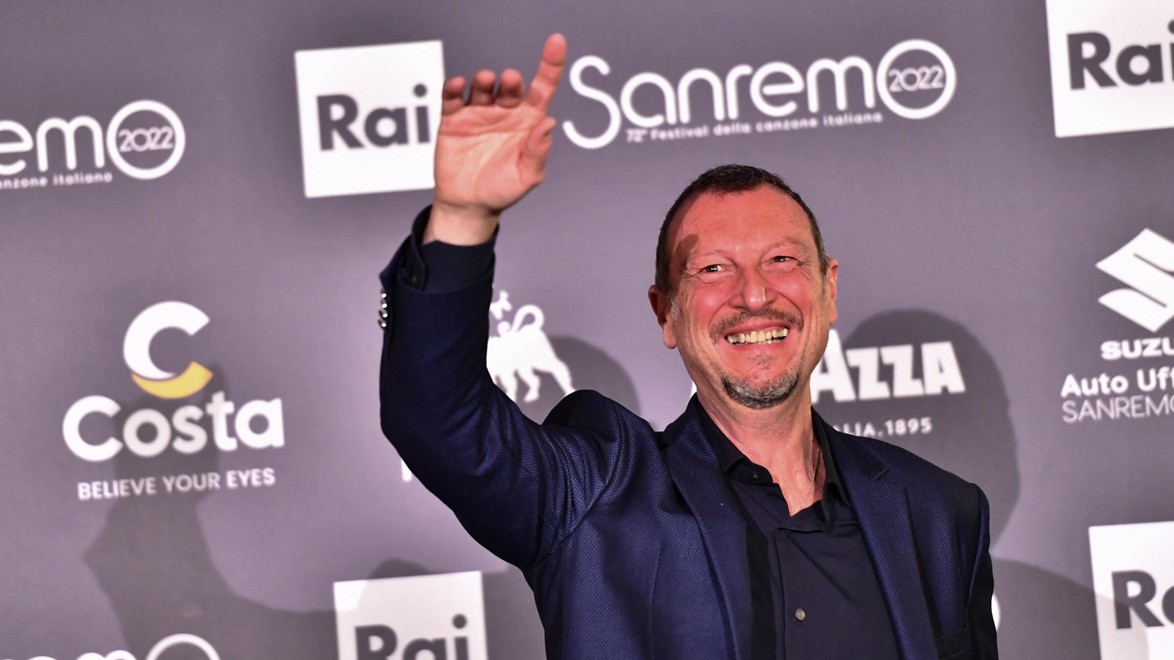 Il Festival di Sanremo tra feste folli e concerti: Fiorello re della notte