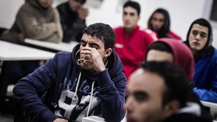 Immigrati, maxi rissa nel lodigiano, il sindaco chiude il parco