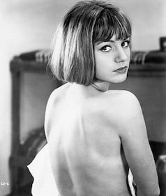 Catherine Spaak compie 70 anni, le foto sexy 8