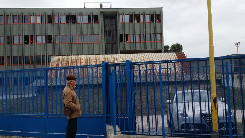 Di Maio contestato da studenti e lavoratori a Pomigliano 9