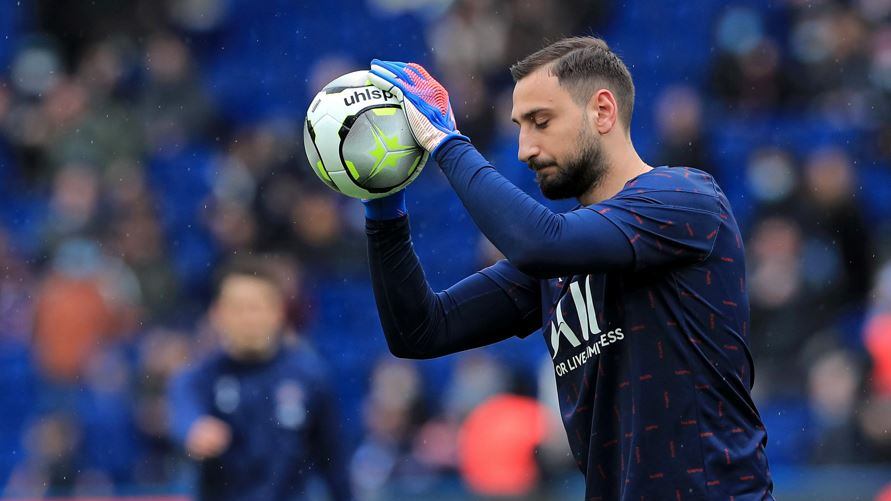 In panchina e fischiato: che fine ha fatto Donnarumma