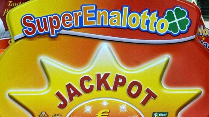 SuperEnalotto, centrata una vincita da oltre 596mila euro