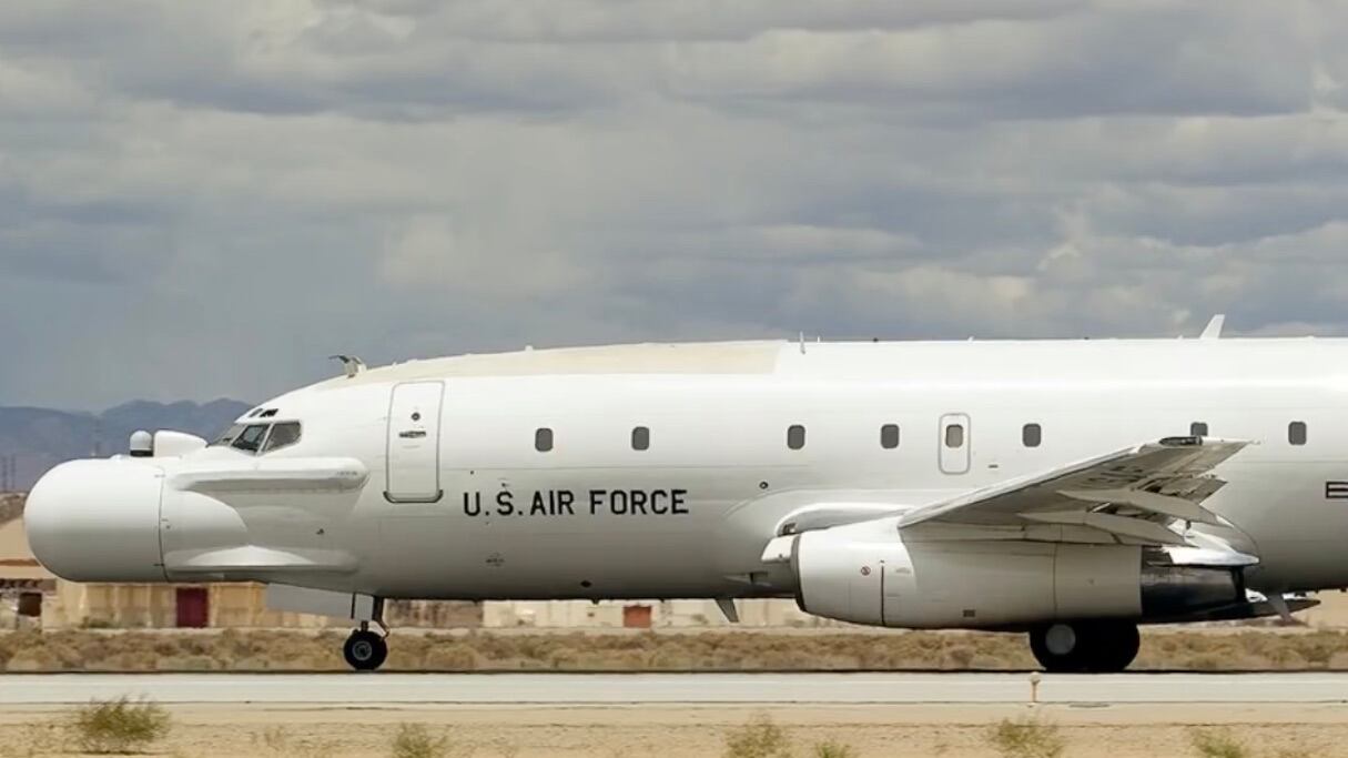 L’aereo fantasma Rat 55 riappare nei cieli Usa: ecco come dà la caccia jet stealth