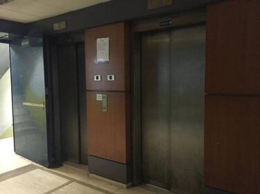 Il palazzo occupato dai nordafricani tra illegalità e scabbia 17