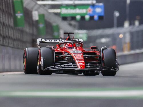 F1, a Las Vegas è dominio Ferrari. Pole position per Leclerc