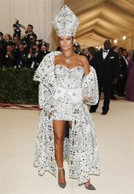 Met Gala 2018, i look delle star 20
