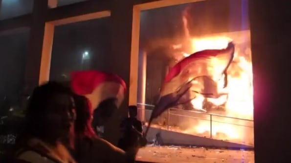 Paraguay nel caos: a fuoco il parlamento
