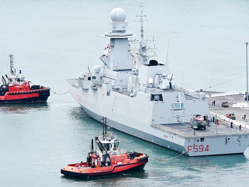 Allarme nel Mar Rosso, l’Ue non ha abbastanza navi: cosa sta succedendo a Bab el-Mandeb