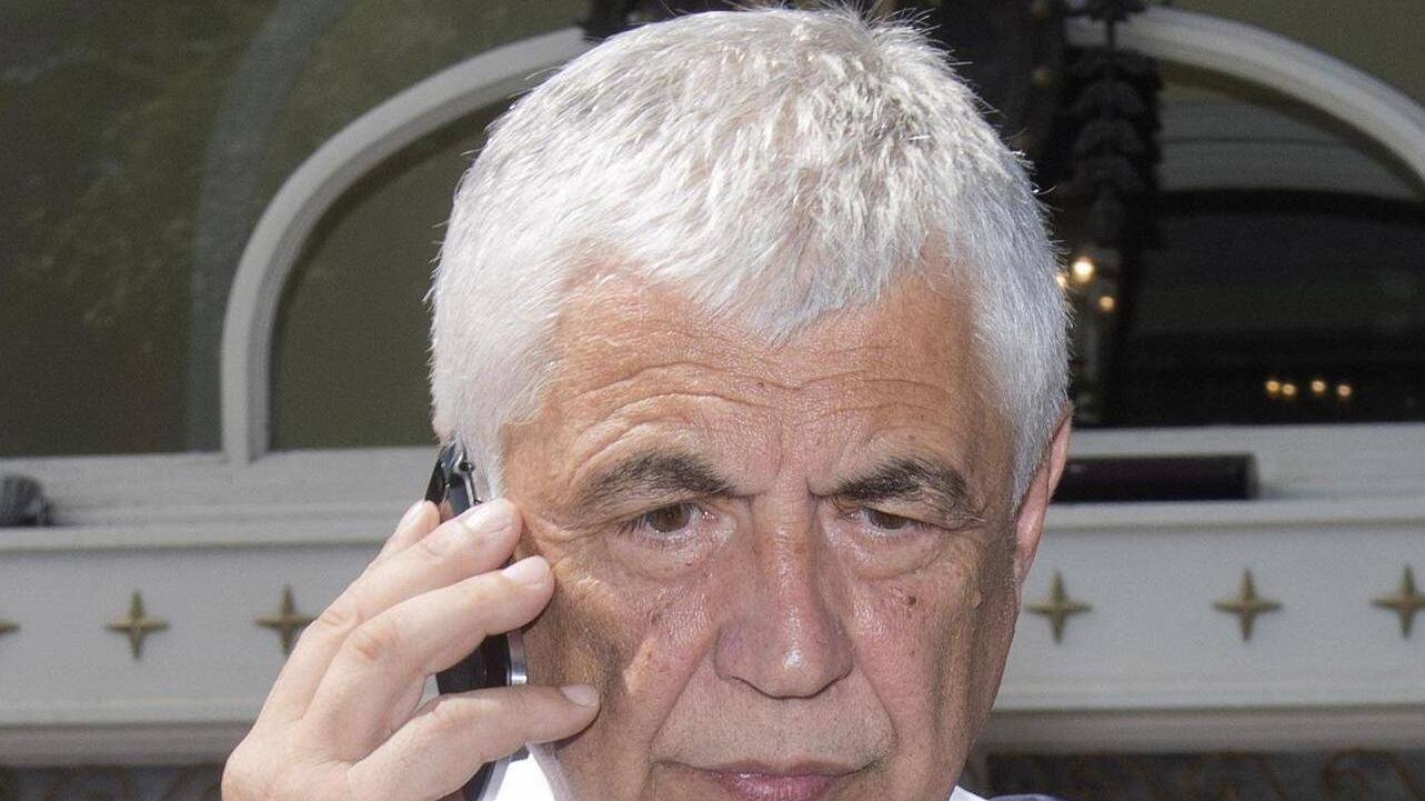 Vertenze di un altro mondo in difesa di casta e privilegi