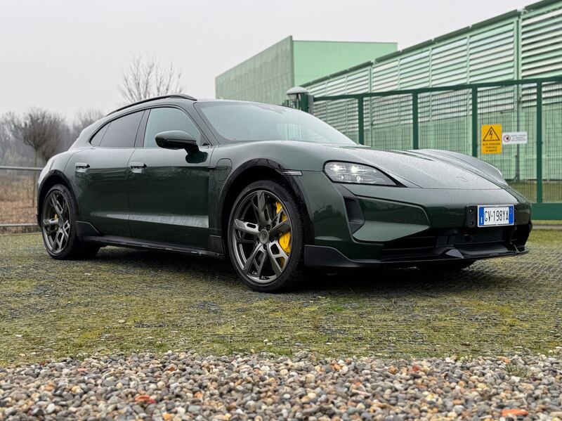 Porsche Taycan Turbo S: la gallery dell'elettrica "familiare" da 952 CV 6