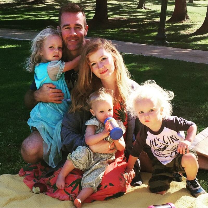 James e Kimberly Van Der Beek: foto di famiglia in attesa del quarto figlio 3