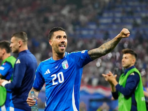 L'Italia pareggia all'ultimo secondo: qualificazione miracolo agli ottavi