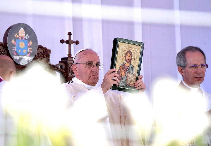 Il Papa dice messa al Cairo 2