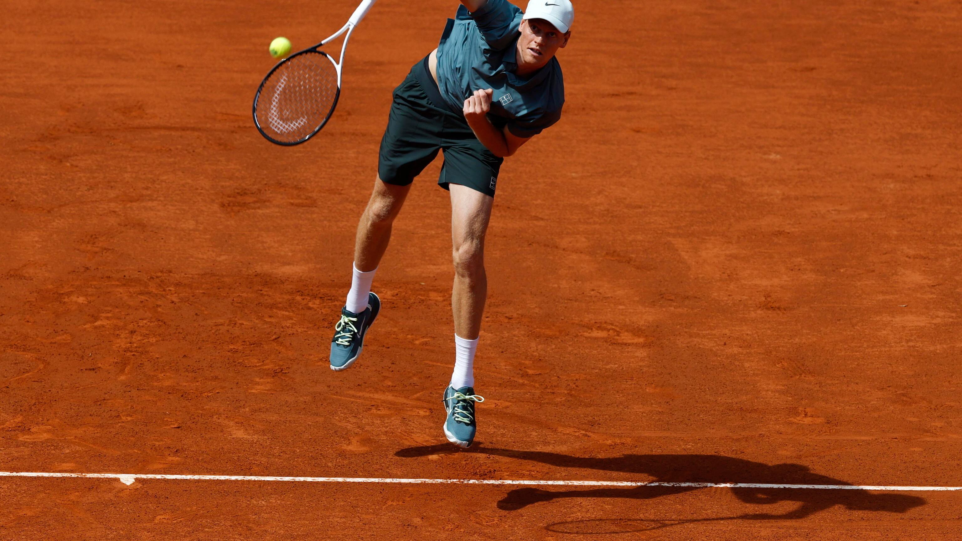 Atp Madrid, Sinner soffre ma vince in rimonta: Bonzi sconfitto in tre set