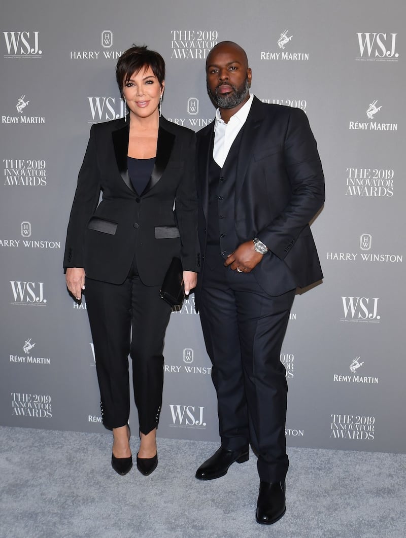 Kris Jenner e le figlie in foto 8