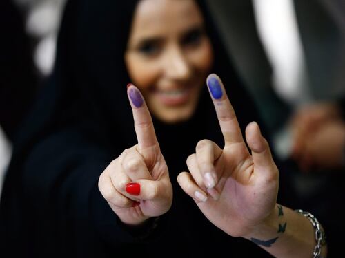 Iran, elettori in fila. Ma la democrazia resta una chimera