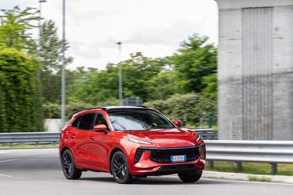 Forthing T5 EVO, guarda tutte le foto del test drive 17