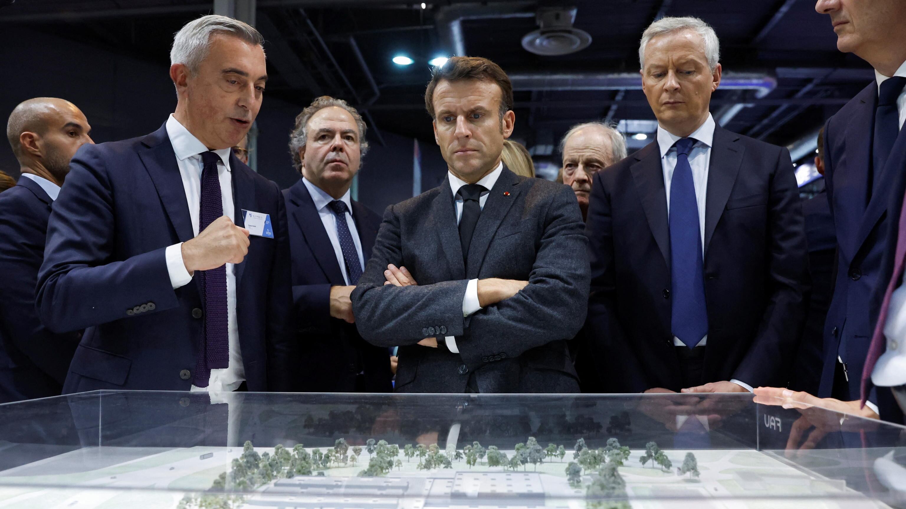 La Francia rivuole le fabbriche d'auto