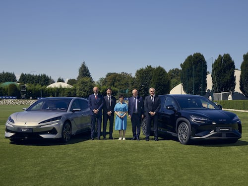 Inter e BYD, partnership triennale: 70 vetture elettriche per il club nerazzurro