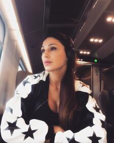 Anna Tatangelo hot, il bikini nel backstage di "Un Natale al Sud" 8